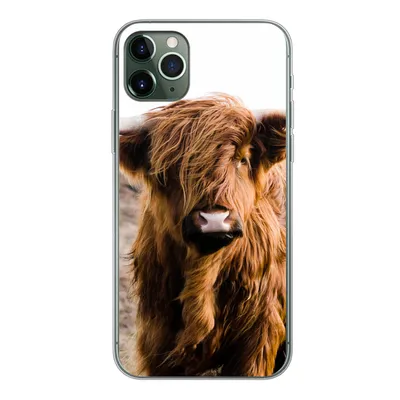 Produktbild von MuchoWow® Handyhülle Schutzhülle Hülle für iPhone 11 Pro Max Schottische Highlander - Landschaft - Kuh - Braun - Tiere - Natur Silikon Softcase Handy Hülle - Schutz