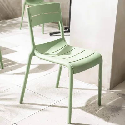 Produktbild von Salbeigrüner Terrassenstuhl aus Kunststoff - Oviala Paname