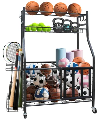 Obrázek produktu pro Regál na sportovní vybavení s kolečky, vybavený dvěma velkými úložnými boxy, držákem na míče, kovovým košem, držákem na rakety, háčky a elastickými pásy, s ocelovou konstrukcí