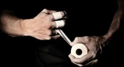Produktbild von Finger Support Tape 3,8 cm x 10 m (Fingertape) - AustriAlpin