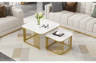Image de Ensemble de deux tables basses – Tables rondes gigognes avec plateau en marbre et structure en métal doré