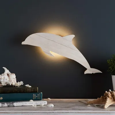 Produktbild von Lights4fun 18er LED Holz Delfin LED Nachtlicht Wandleuchte mit Fernbedienung und Timer Kinderzimmer Deko