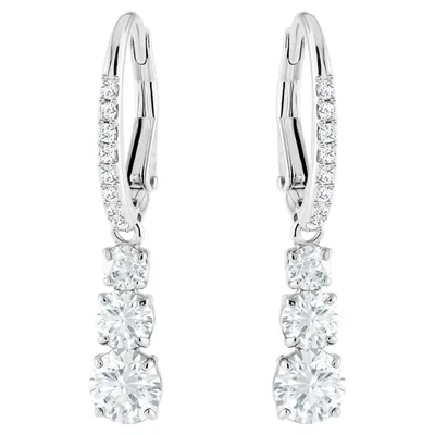 A pair of diamond drop earrings.