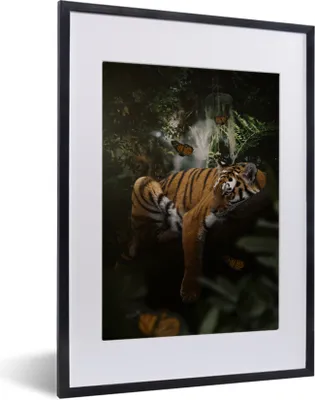 Produktbild von MuchoWow® MuchoWow® Gerahmtes Poster Tiger - Dschungel - Schmetterling 30x40 cm - Poster mit zchwarzem Bilderrahmen - Wandposter Schlafzimmer
