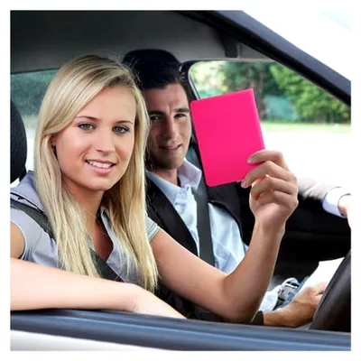 Produktbild von Hülle für Fahrzeugpapiere mit Kartenfächern - Neopren Tasche für italienische Zulassungsbescheinigung und Führerschein in Neon Pink