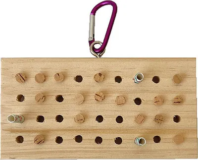 Image de Oiseaux en bois Bouchons de clavier suspendus,Jouet de recherche de nourriture pour perroquets, Entraînement au puzzle pour oiseaux et jouet à mâcher Avec bouchons de rechange