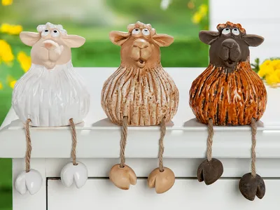 Image de Gilde Kantensitzerfigur, Schaf, "Bommel", Keramik, braun, creme, weiß, L. 9 cm, B. 10 cm, H. 12 cm 32382 4063387323823 3 Stück (3-fach sortiert)