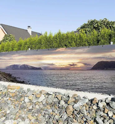 Produktbild von Zaunbanner Steinsteg zum Leuchtturm mit Meerblick Sichtschutz Zaun