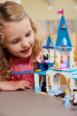 Obrázek produktu pro LEGO Disney Princess Popelčin zámek a kočár s koňmi, Sada na stavění, 6 rok/roky, Plast, 596 kusů, 1,12 kg