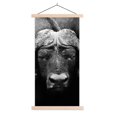 Produktbild von MuchoWow® Textilposter Tiere - Büffel - Schwarz - Weiß - Porträt 40x80 cm mit holzfarbenen Rahmen - Wohnzimmer