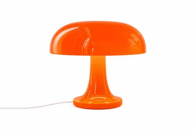 Produktbild von Limitierte Amber Flux Classic Lampe – stylisch & warm (33 cm Schirmbreite), KI-generiertes Bild