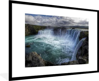 Produktbild von MuchoWow® Gerahmtes Poster Island - Wasserfälle - Blau 90x60 cm - Poster mit Schwarzem Bilderrahmen Wandposter Rahmen Foto Bilder - Wanddekoration - Fotos