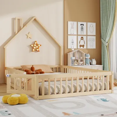 Produktbild von Flieks Kinderbett Hausbett 140x200cm mit Lattenrost, Bodenbett mit Rausfallschutz und Tür, Doppelbett Holzbett für Kinderzimmer, Naturbelassen