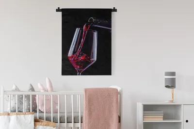 Produktbild von MuchoWow® Wandteppich Wandbehang Rotwein in ein Glas gegossen 60x80 cm Tapisserie Dekoration Wandtuch - Decke - Wandtücher - Wohne