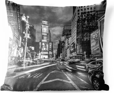 Produktbild von MuchoWow® Outdoor Kissen - Times Square New York - schwarz und weiß - 45x45 cm - Wetterfest - Lounge Kissen - Fotokissen - Dekoratives Kissen