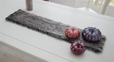 Produktbild von Tischläufer aus Kunstfell, schwarz / grau, 20x90 cm