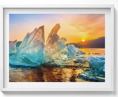 Produktbild von Eisstück bei Sonnenaufgang– Wandbild mit Rahmen – Gerahmtes Bild  – Wanddekoration – 80x60 cm –  Weiß Rahmen