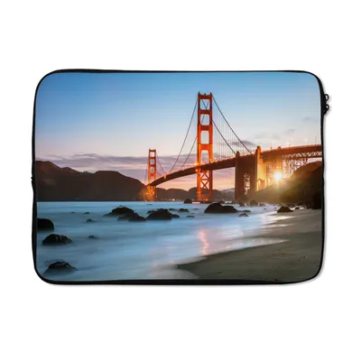 Produktbild von MuchoWow® Laptop Hülle 13 Zoll Golden Gate Bridge mit blauem Sonnenuntergang und blauem Wasser Laptoptasche - Laptophülle - Sleeve - Rundumschutz