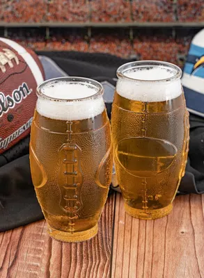 Produktbild von 2er-Set Gläser für American-Football-Fans als Geschenk zum Super Bowl mit fühlbarer Naht, 625 ml Fassungsvermögen, passend für NFL und XFL