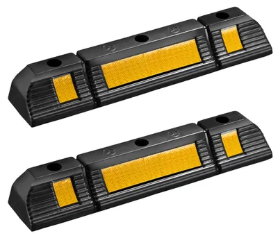 Produktbild von Wiltec Radstopper 60 x 12 x 8 cm, 2x Einparkhilfe aus Gummi, Parkplatzbegrenzung mit gelben Reflexionsstreifen & Schraubrillen, Parkplatzsperre für Garage