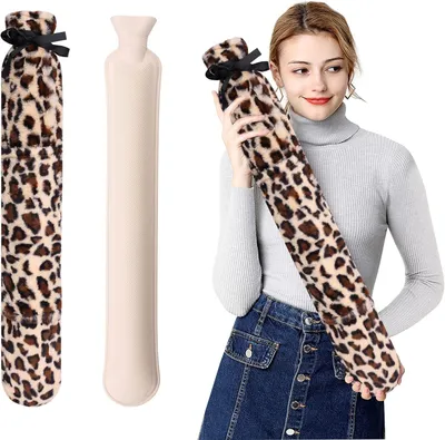 Productafbeelding van Grote warmwaterkruik met handgreep en zachte, behaarde hoes, inhoud 2 liter, voor pijnverlichting in de rug en taille