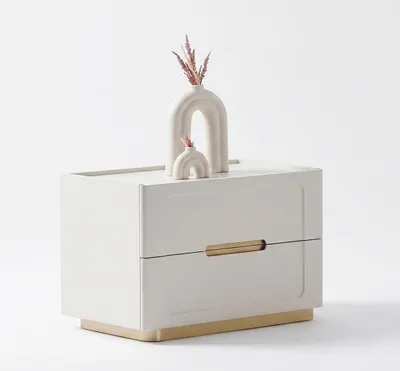 Image de Ensemble chambre : lit, tables de chevet, armoire, coiffeuse, miroir