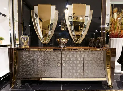 Produktbild von Casa Padrino Luxus Möbel Set Braun / Silber / Gold - 1 Luxus Sideboard mit 4 Türen & 2 Luxus Wandspiegel - Moderne Luxus Möbel
