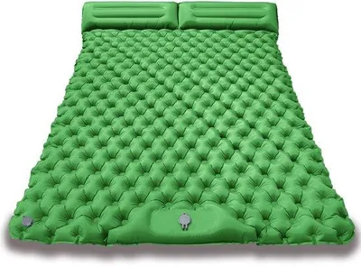 Zdjęcie produktu dla Materac dmuchany dla 2 osób 200 x 120 x 5 cm – z wbudowaną pompą – zestaw kempingowy: śpiwór, materac dmuchany, namiot – kolor zielony