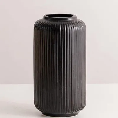 Produktbild von Keramische Tafelvase Schwarz 20 cm hoch, moderne Deko-Vase für Wohnzimmer, Pampas-Gras-Vase