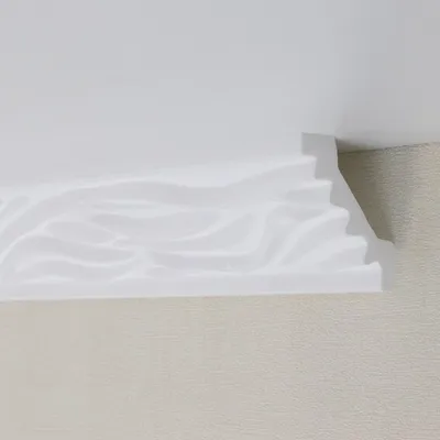 Produktbild von PROVISTON | Stuckleiste | Polystyrol | 55 x 55 x 2000 mm | Weiß | Deckenleiste | Überstreichbar | Einfache Montage | Hochwertig | Stabil und Leicht | 2 Meter