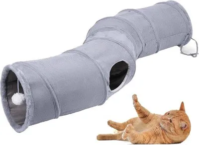 Produktbild von Plüsch- und Stahloptik für Kleinkinder mit herabhangender Spielballkugel.