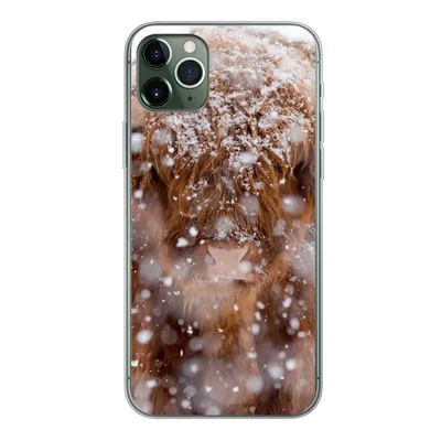 Produktbild von MuchoWow® Handyhülle Schutzhülle Hülle für iPhone 11 Pro Max Schottischer Highlander - Hörner - Schnee Silikon Softcase Handy Hülle - Schutz