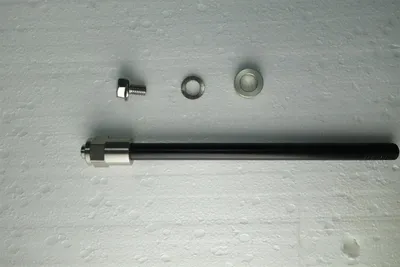 Produktbild von Croozer Steckachsadapter 12x1.50 L178/172 mm universal alle gängigen Anhängeradapter