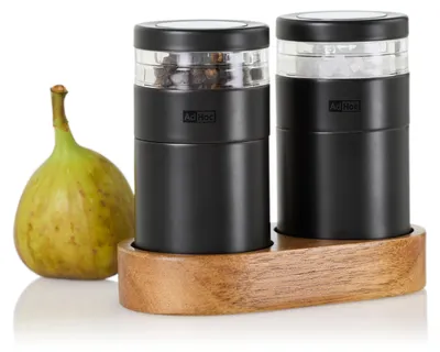 Produktbild von AdHoc Set Pfeffer- und Salzmühlen Menage Molto, CeraCut® Ceramic Mahlwerk, Edelstahl schwarz/Acryl/Akazienholz, L: 11,5 cm, B: 5,5 cm, H: 9,5 cm, Mühlen D: 4,5 cm, H: 8,6 cm