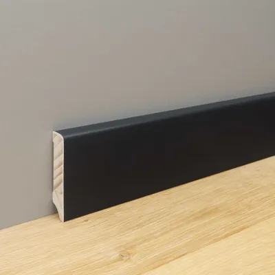 Produktbild von 24 m Trevendo® Sockelleiste Cube massiv anthrazit lackiert 16 x 58 x 2400 mm