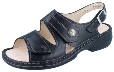 Productafbeelding van Finn Comfort Milos sandalen: hoogwaardig leer voor een elegante uitstraling, verstelbare klittenbandsluitingen voor een perfecte pasvorm, uitneembaar voetbed voor persoonlijke aanpassing