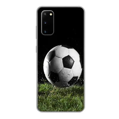 Produktbild von MuchoWow® Handyhülle Schutzhülle Hülle für Samsung Galaxy S20 Fußball auf der Wiese Silikon Softcase Handy Hülle - Bild