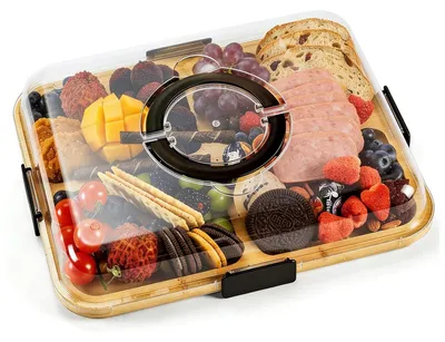 Imagen del producto de Tabla de embutidos de bambú con tapa y asa