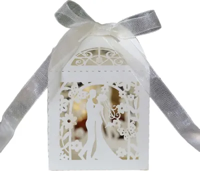 Image de 50PCS Sweet Couple Design Laser Cut Wedding Sweets Boxes, Bride and Groom Pattern Sweets Chocolate Favor Box for Valentine's Day