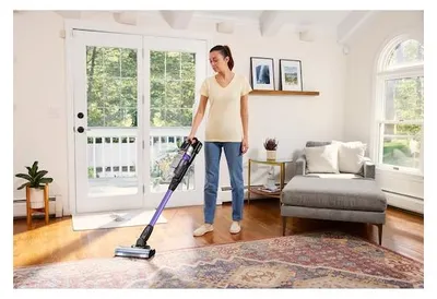 Produktbild von Black & Decker , Stabstaubsauger, Beutellos, Violett, 0,65 l, Rechteckig, Trocken