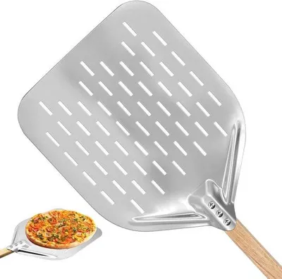 Image de Plaque à pizza - Grande plaque perforée 40 × 30 cm - Avec poignée en bois amovible de 38 cm - Facile à utiliser sur une pierre à pizza