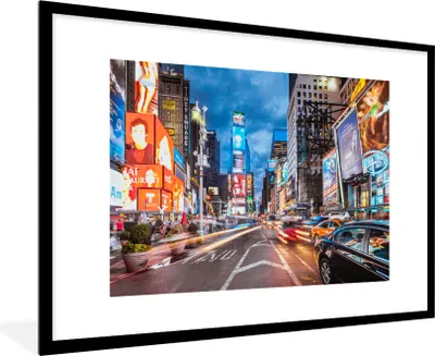 Produktbild von MuchoWow® Gerahmtes Poster New York - Architektur - Nacht 90x60 cm - Poster mit Schwarzem Bilderrahmen Wandposter Rahmen Foto Bilder - Wanddekoration - Fotos