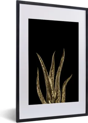 Produktbild von MuchoWow® MuchoWow® Gerahmtes Poster Blatt - Aloe Vera - Schwarz 40x60 cm - Poster mit zchwarzem Bilderrahmen - Poster in Rahmen