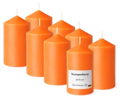 Produktbild von HS Candle 8er Pack Stumpenkerzen Orange, Ø 6 cm x 10 cm, ca. 25 h Brenndauer, matt-glattes Finish, Baumwolldocht, Herstellung in der EU, für Tischdeko und Adventskranz