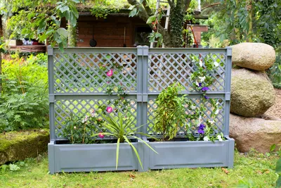 Produktbild von KHW Pflanzkasten 100 cm mit Zentralspalier, 100 x 43 x H 140 cm, hochwertiger Kunststoff, stabil, UV-/wetterbeständig, Farbe: Grau, Lieferung 2er Set.