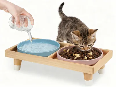 Immagine prodotto di Distributore di cibo per gatti rialzato, con supporto in legno e ciotole in silicone