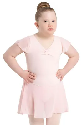 Zdjęcie produktu dla Sukienka Capezio z krótkimi, falowanymi rękawami - dla dziewczynek, różowa, rozmiar S