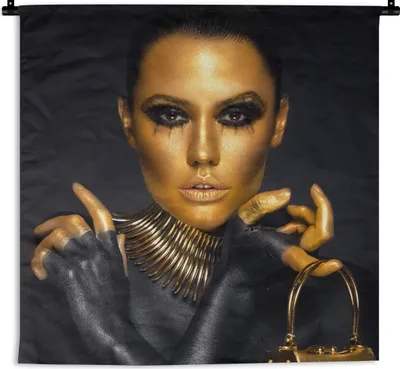 Produktbild von MuchoWow® Wandteppich Wandbehang Make-up - Tasche - Gold - Luxus - Frau 90x90 cm Tapisserie Dekoration Wandtuch - Wandaufhänger