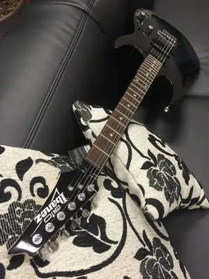 Produktbild von Ibanez GRX70QA, 6 Saiten, 0,229 mm (0.00900 Zoll), 0,279 mm (0.0110 Zoll), 0,406 mm (0.0160 Zoll), 0,61 mm (0.0240 Zoll), 0,813 mm (0.0320 Zoll)