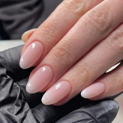 Obrázok produktu pre Umelá nechty na nalepovanie, 24 kusov, krátke, mandľový tvar, odtieň nude/prechod do bielej, lesklé, oválne